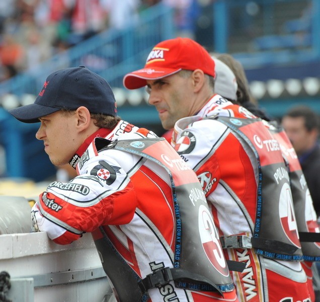 Tomasz Gollob (z prawej) stoi przed wielką szansą, by wreszcie wywalczyć tytuł mistrza świata. Czy tym razem ubiegnie go Jarosław Hampel?