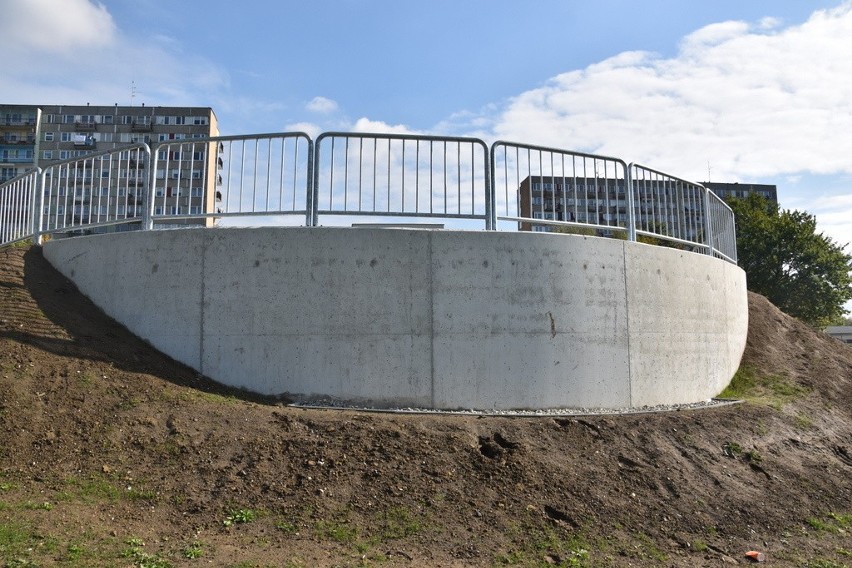 Tarnów. Betonowy taras widokowy na os. Westerplatte wzbudza mieszane odczucia