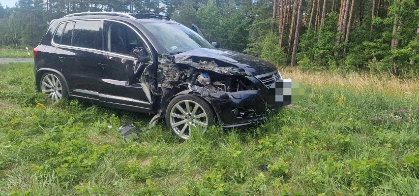 Zderzenie samochodu osobowego z wąskotorówką w Rosnowie