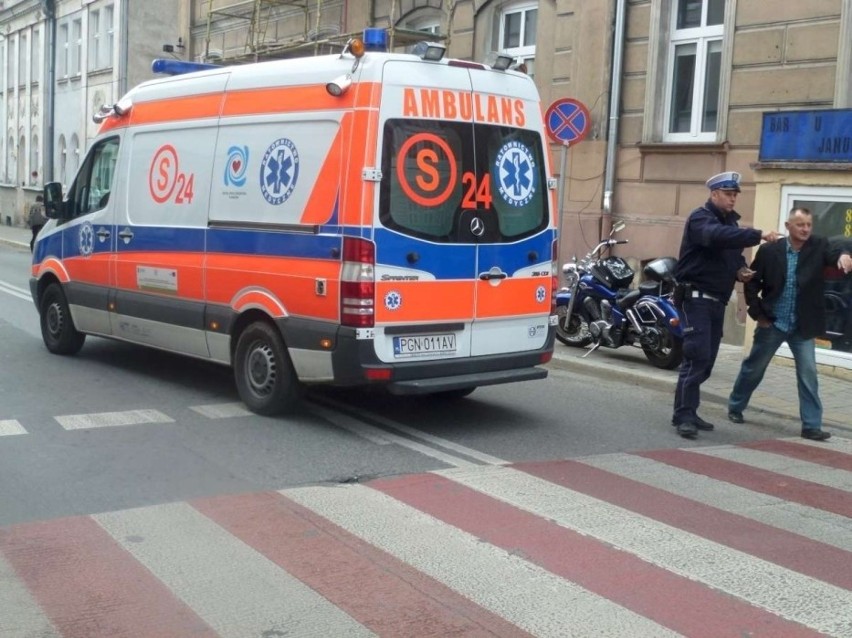 Wypadek w Gnieźnie: Motocyklista potrącił dziewczynkę
