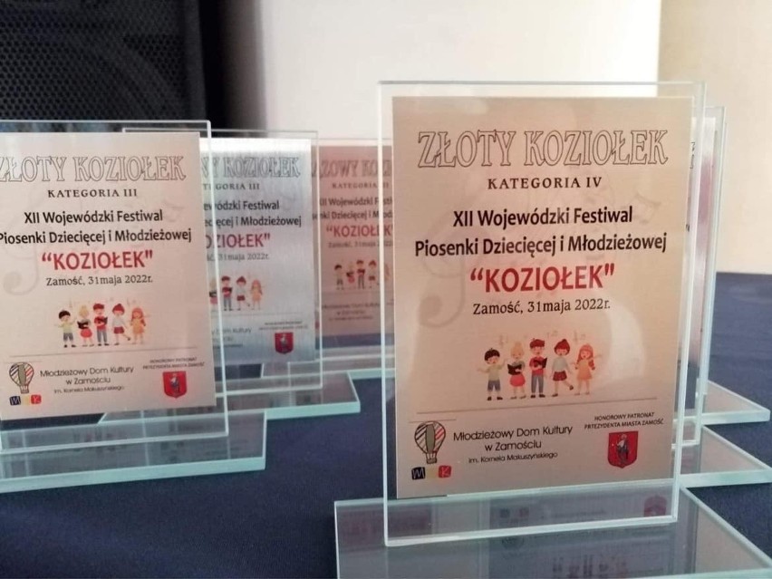 Zamość. Wojewódzki festiwal został rozstrzygnięty. Złote, srebrne i brązowe „Koziołki” trafiły do wokalistów 