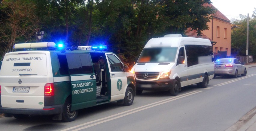 Pijany kierowca wiózł po Krakowie 19 osób. Na dodatek pod prąd!