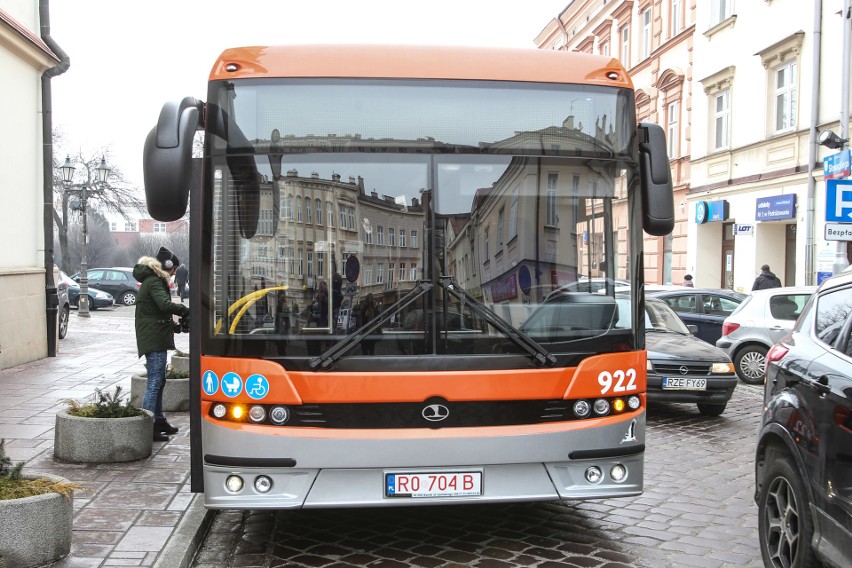 W bazie MPK Rzeszów jest już pierwszy z 10 nowych autobusów...