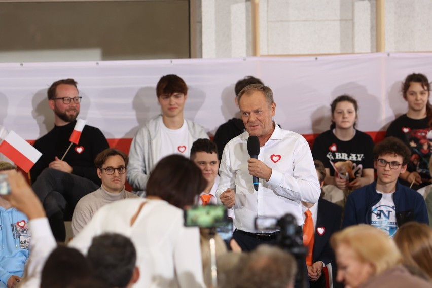 Donald Tusk spotkał się z mieszkańcami Wrocławia 6.11.2023