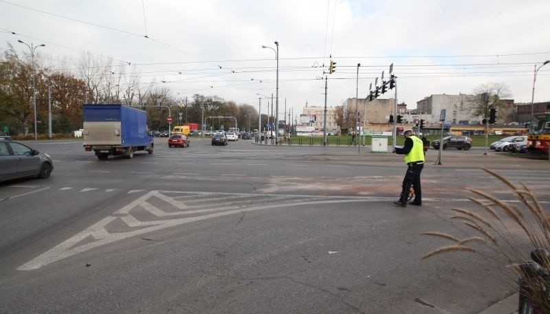 Wypadek karetki na ul. Zachodniej [zdjęcia]