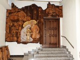 Nowe drzwi i schodki w kościele Wszystkich Świętych w Starachowicach