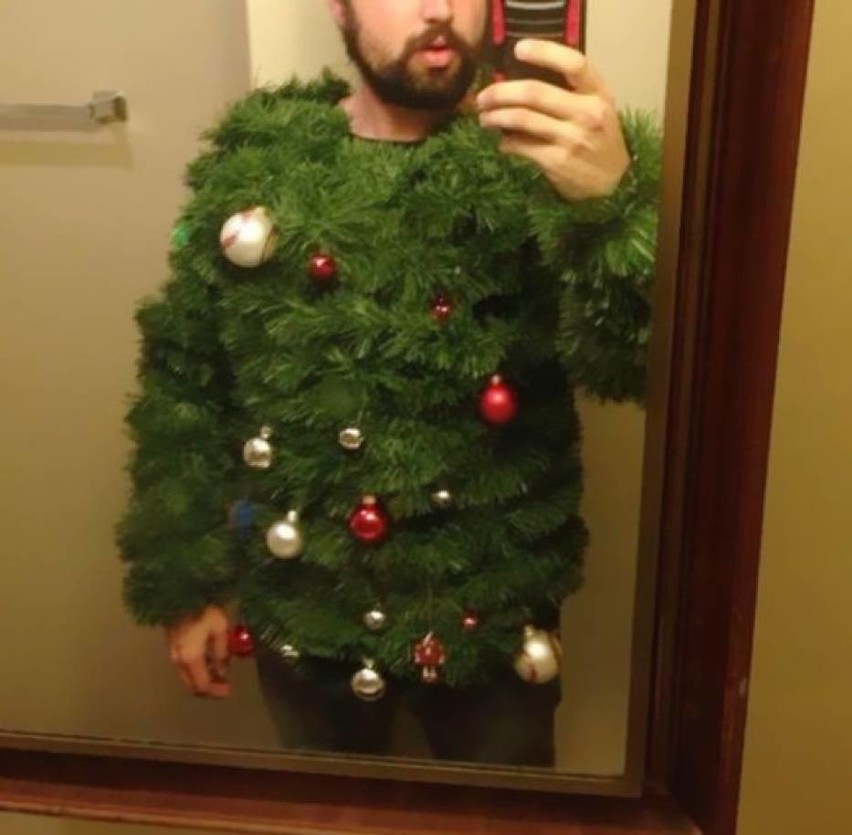 Najbardziej ohydne świąteczne swetry. Prawdziwe hity każdej Wigilii!