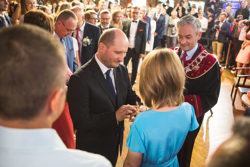 W sobotę (25.08) prezydent Słupska Robert Biedroń udzielił...