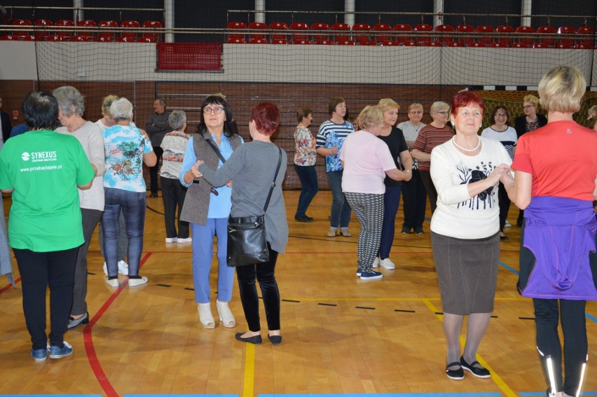Aktywni, zdrowi i...  tańczący seniorzy w Ostrowcu