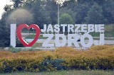 Wyjątkowa instalacja w Jastrzębiu Zdroju wzbudza mieszane uczucia, a ma budować "tożsamość mieszkańców"