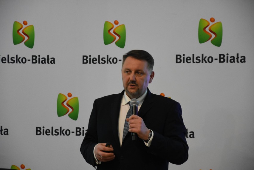 Prezydent Bielska-Białej Jarosław Klimaszewski podczas...