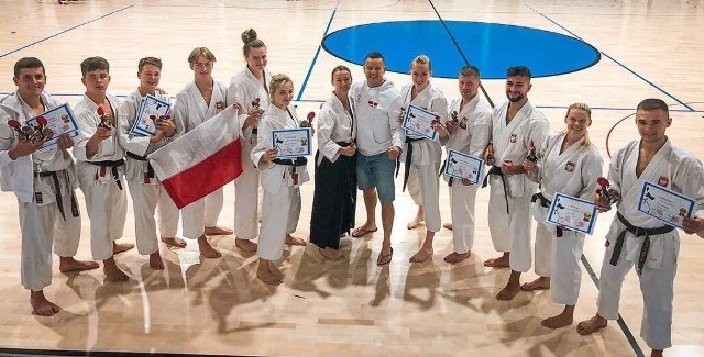 Ekipa Akademii Karate Tradycyjnego Niepołomice Kraków podczas Pucharu Europy w Porto