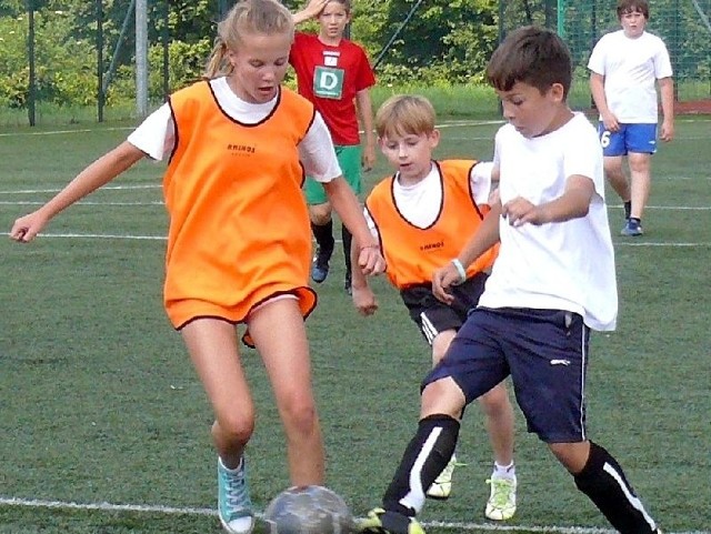 Oliwia Szastak na boisku piłkarskim radziła sobie znakomicie.