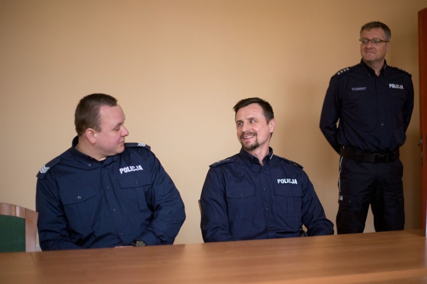 Policjanci, którzy uratowali tonącego Ukraińca nagrodzeni.