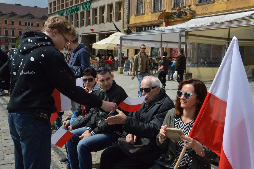 Obchody Dnia Flagi Rzeczypospolitej Polskiej na wrocławskim...