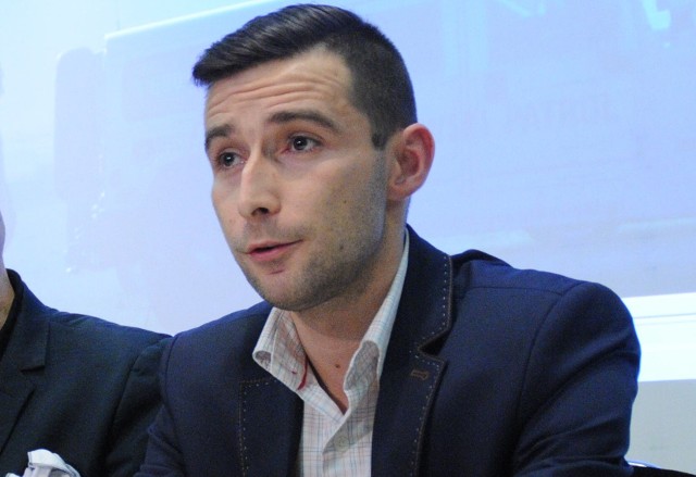 Piotr Szatkowski został radnym w 2014 roku. Teraz jego mandat został wygaszony przez radę gminy