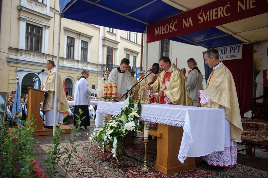 Tarnów: wyruszyła 32. Piesza Pielgrzymka na Jasną Górę [ZDJĘCIA]