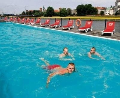W Polsce w basenie na rzece można się kąpać tylko w Krakowie FOT. ANNA KACZMARZ
