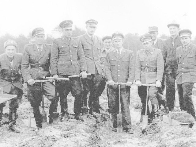 Na starcie doskwierały przede wszystkim braki kadrowe. Dlatego leśników ściągano z innych rejonów kraju.