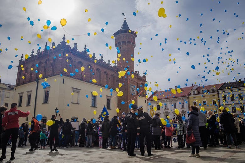 Tradycją urodzin Tarnowa było wypuszczanie 1330 balonów na...