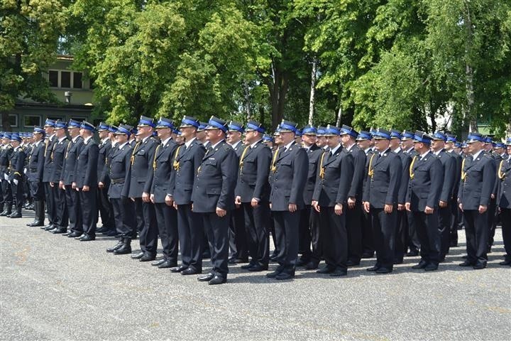 Stopień młodszego aspiranta uzyskało 112 absolwentów...