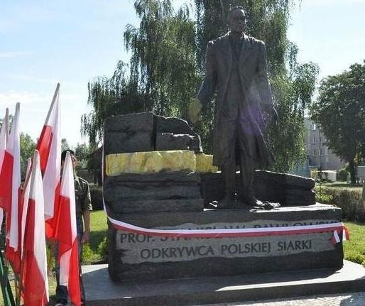 Pomnik prof. Stanisława Pawłowskiego w Tarnobrzegu