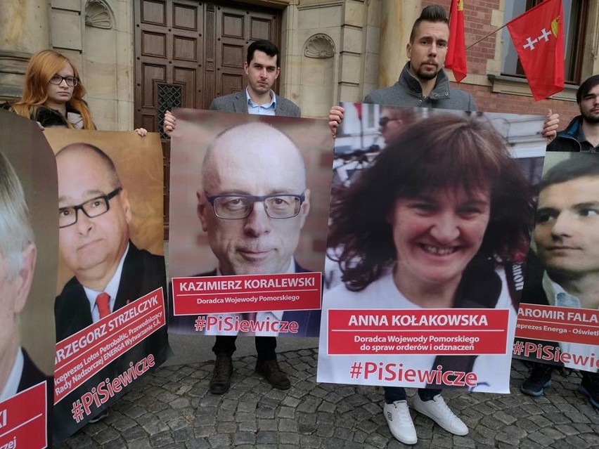 Akcja #PiSiewicze Młodych Demokratów w Gdańsku [ZDJĘCIA]