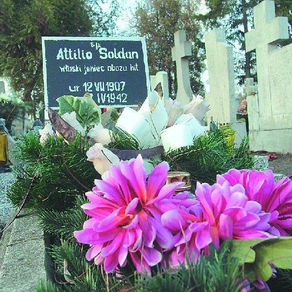 Grób Attilio Soldana na cmentarzu przy ul.  Ludwikowo
