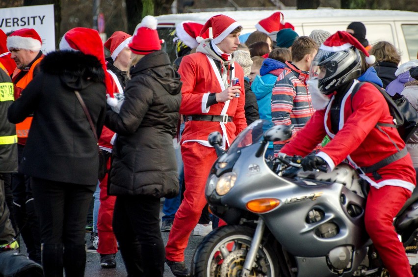 Motocyklowa parada Mikołajów...