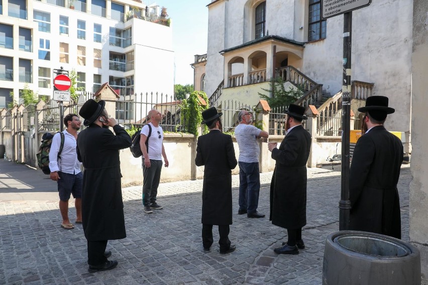 Poniedziałkowe zajścia pod synagogą Izaaka