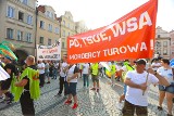Kilkuset górników z Turowa protestowało w Jeleniej Górze na wiecu Donalda Tuska. Nie doczekali się odpowiedzi od lidera PO