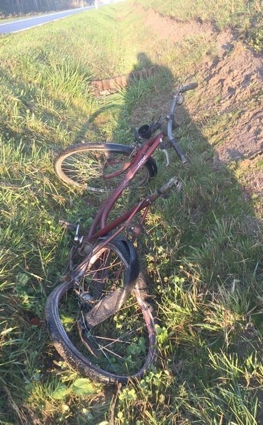 Gmina Solec nad Wisłą. Śmiertelnie potrącil rowerzystę i uciekł. Policjanci zatrzymali sprawcę, był pijany 