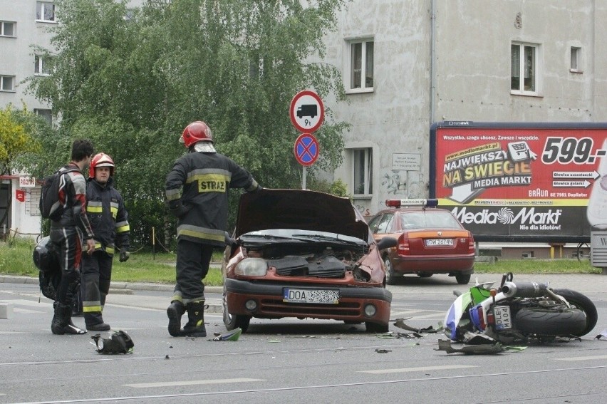 Wypadek na Grabiszyńskiej. Winna jest organizacja ruchu w tym miejscu? (ZDJĘCIA)