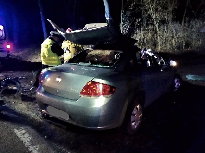 Hrubieszów. Tragiczny wypadek na obrzeżach miasta. Osobówka zderzyła się czołowo z ciężarówką