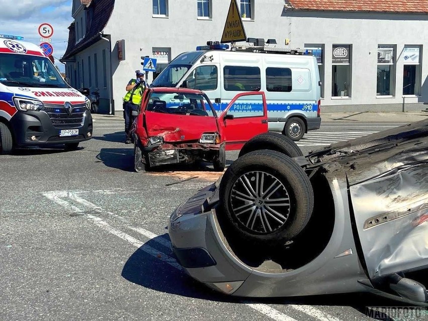 Wypadek w Opolu. Jedna osoba trafiła do szpitala.