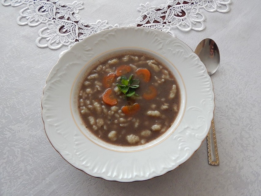 To jedna z najstarszych polskich zup. Przepis na czerninę KGW Księte