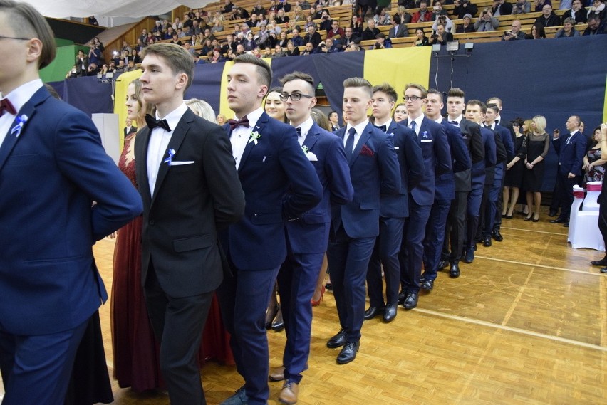 Częstochowa: Studniówka 2018 Liceum Ogólnokształcącego im....