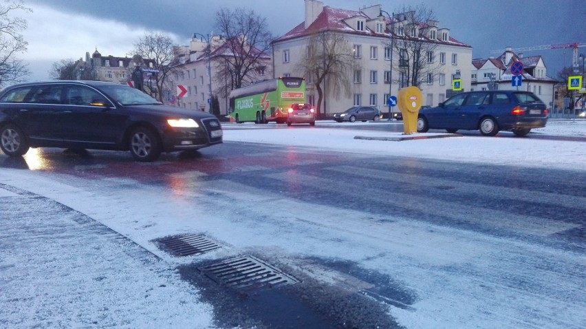 Tak toruńskie arterie wyglądały w poniedziałek około godz....