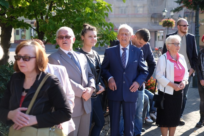 Swarzędz: Uśmiechali się dla podróżnika Aleksandra Doby 