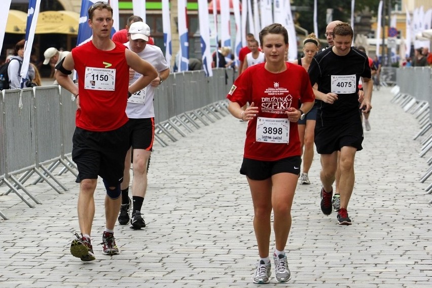 Maraton Wrocław - ZDJĘCIA - zawodnicy z numerami 3801 - 4000