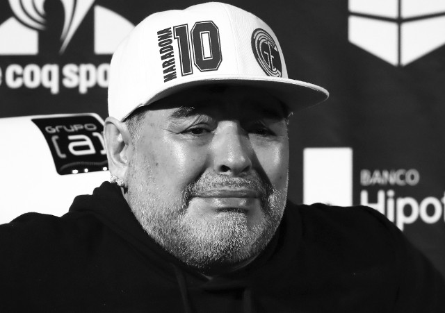 Diego Armando Maradona wybrany został przez FIFA za najlepszego piłkarza świata XX wieku