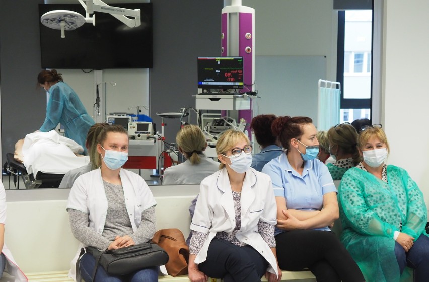 Rozpoczął się kurs dla pielęgniarek w Lublinie. Tematem jest opieka nad pacjentem z niewydolnością oddechową w przebiegu SARS COVID-19