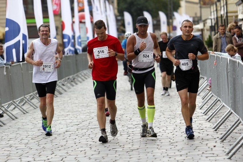 Maraton Wrocław - ZDJĘCIA - zawodnicy z numerami 401 - 600