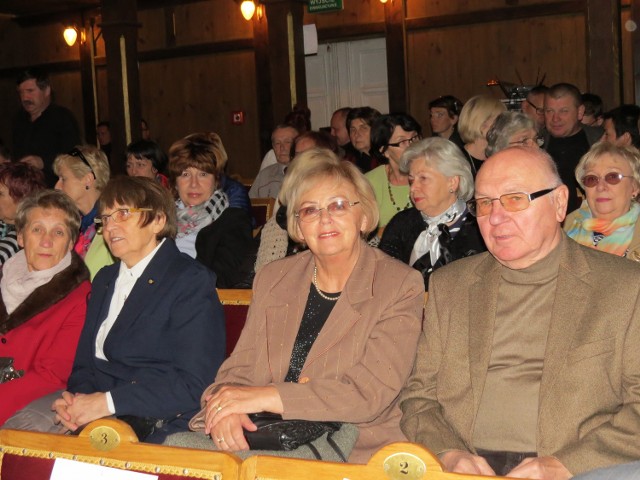 Krajowy konkurs (pófinał międzynarodowego festiwalu) zorganizowano w teatrze letnim w Ciechocinku