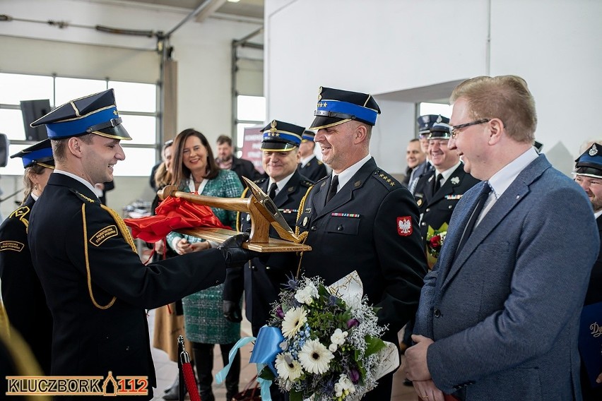 Starszy kapitan Mariusz Stępień, dotychczasowy komendant...