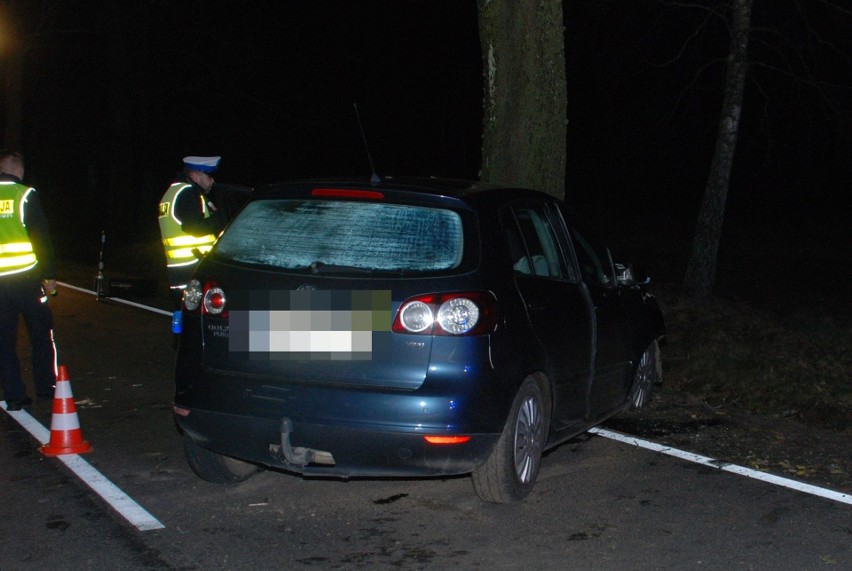 Policjanci z Bytowa wyjaśniają okoliczności śmiertelnego wypadku