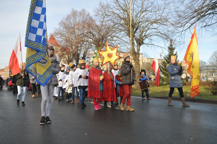 Orszaki Trzech Króli to już w Kostrzynie tradycja. 6...