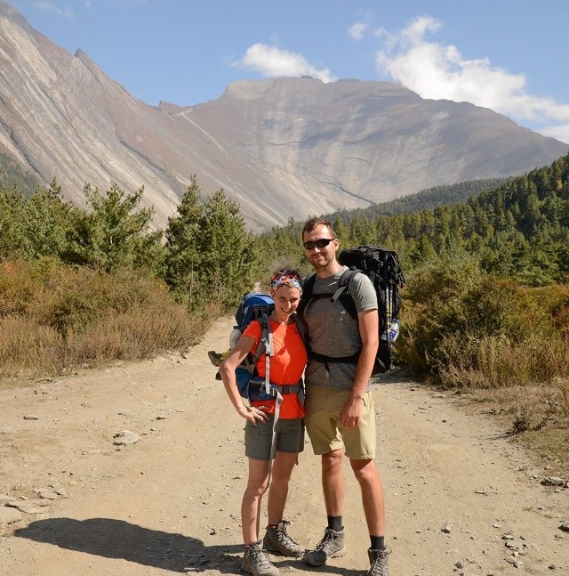 Karolina Grubich i Robert Gwizdała chcą zamienić każdy pokonany w Himalajach kilometr na konkretną pomoc.
