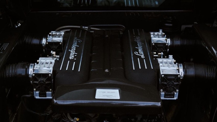 Historia Lamborghini narodziła się wraz z silnikiem V12. To...