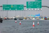 Prawdziwy chaos w Dubaju. Deszcz zalewa ulice. Samoloty pływają jak łodzie